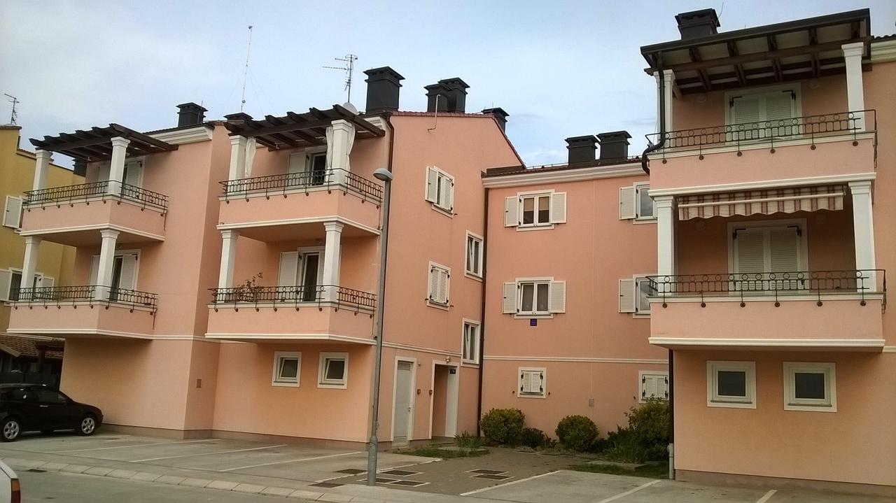 Vile Park Apartment Пула Екстер'єр фото