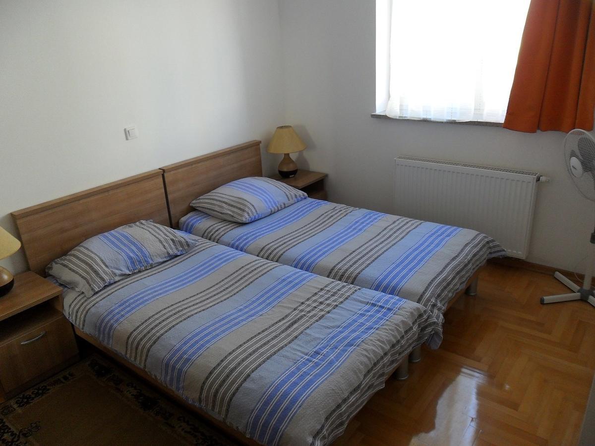 Vile Park Apartment Пула Екстер'єр фото